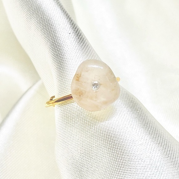 Quartz CZ Diamond Embedded Ring - Picture 1 of 1